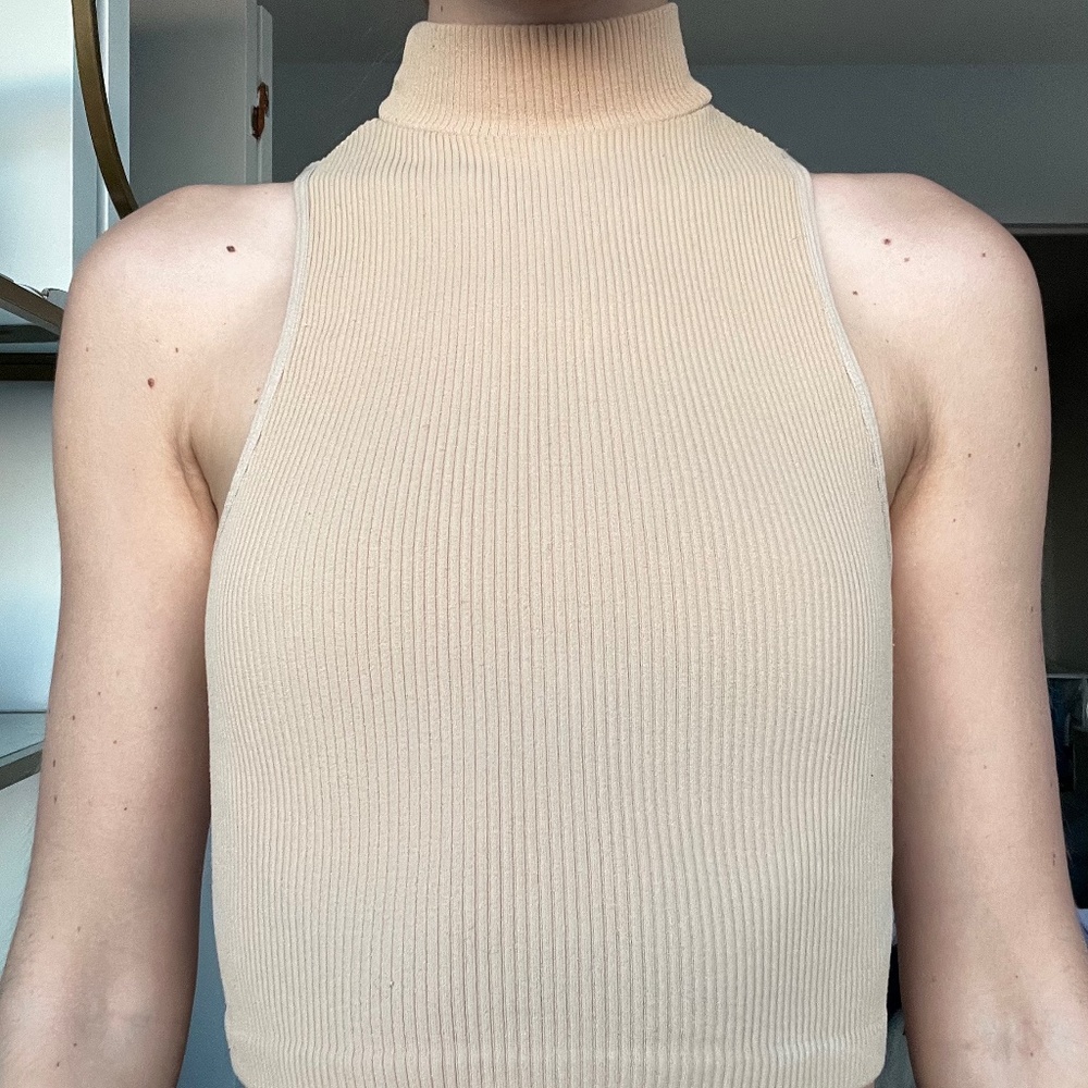 Camel crop top